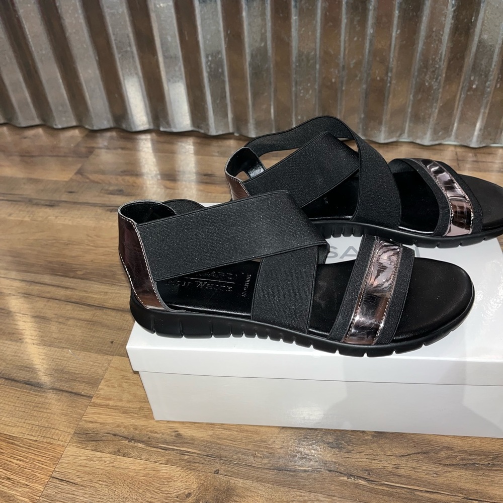 Ron White sandals